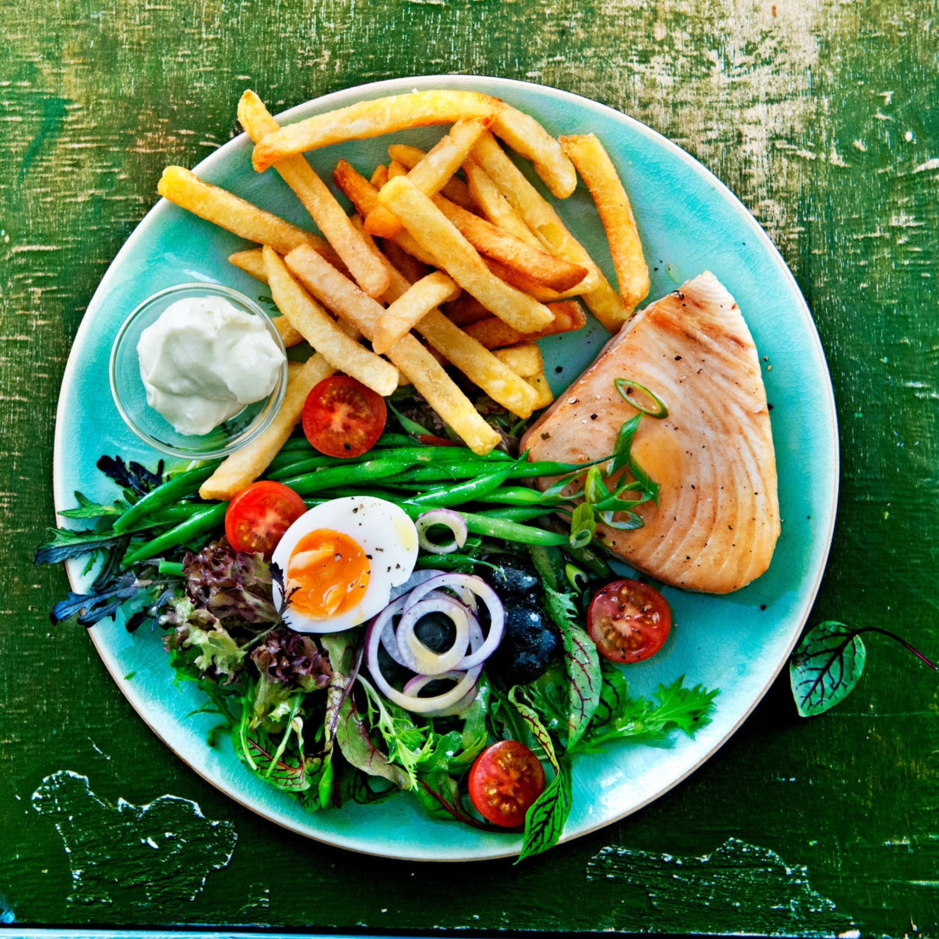 färsk pommes aviko super crunch 11 mm serveringsförslag med lax och sallad