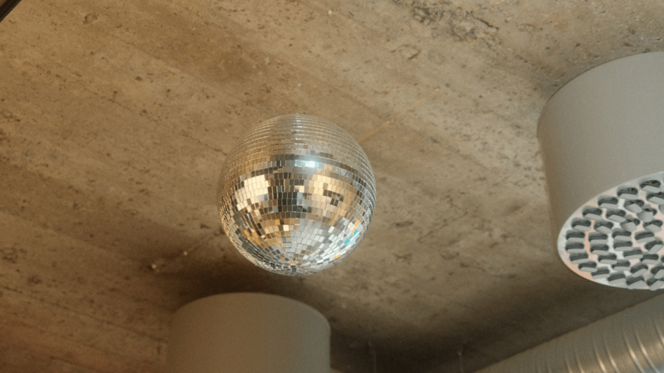 discokula på beer n fries inredning